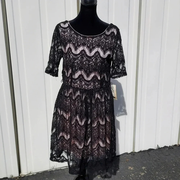 NWT Rewind Lace Dress Pink & Black Large - Picture 12 of 12
